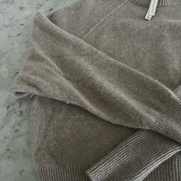 Aritzia Cashmere Sweater - The Group Babaton - Picture 6 of 9